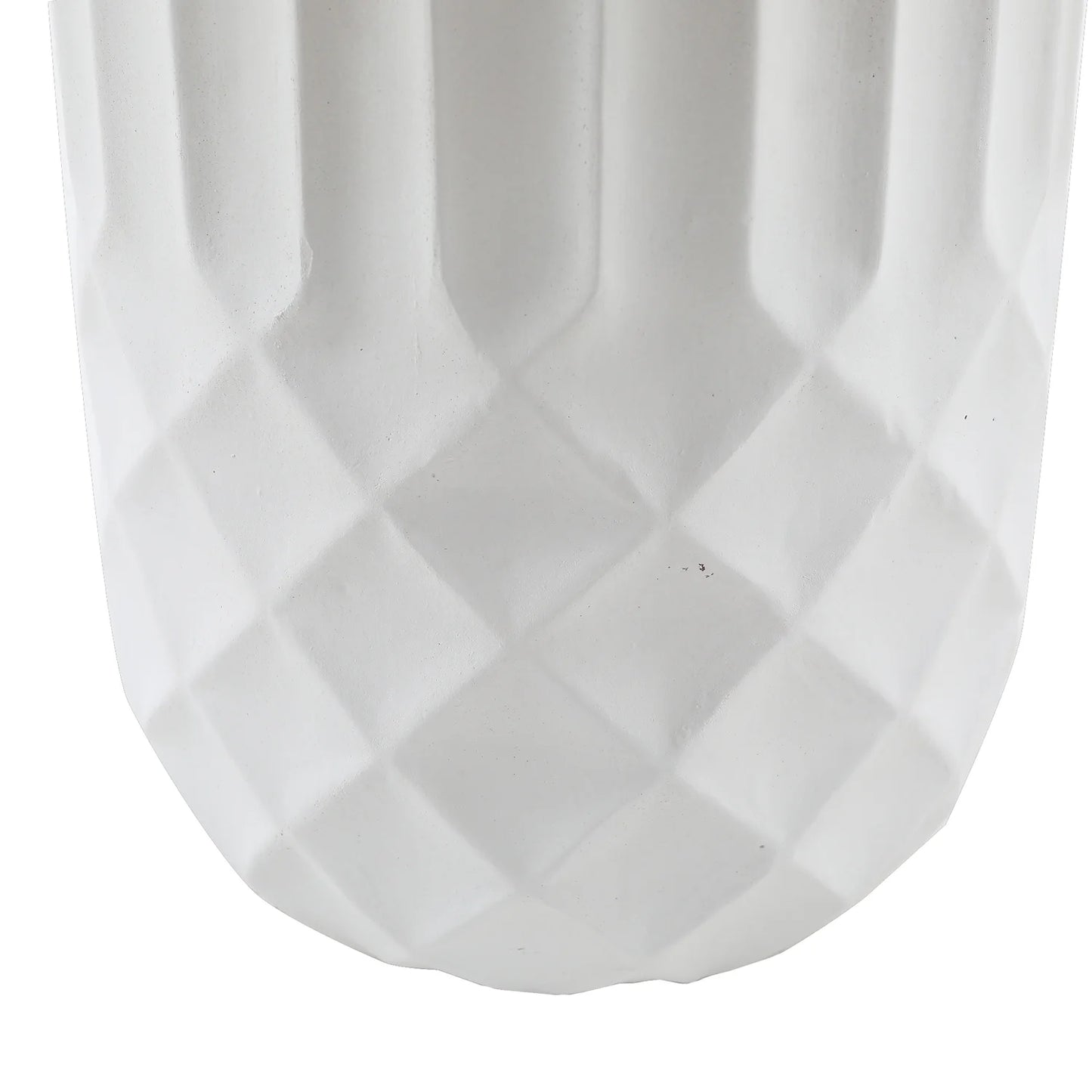 Luxen Home 19" Tall round Indoor/Outdoor Planter in White