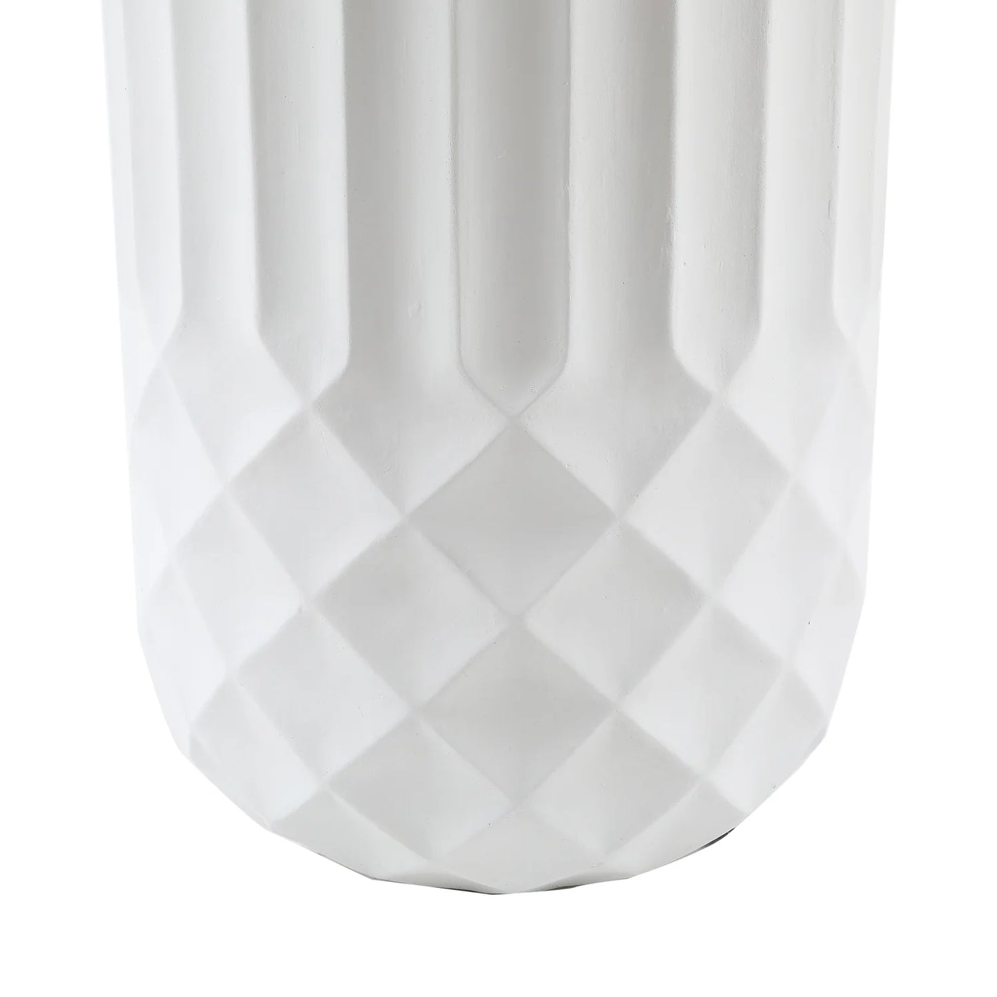 Luxen Home 19" Tall round Indoor/Outdoor Planter in White